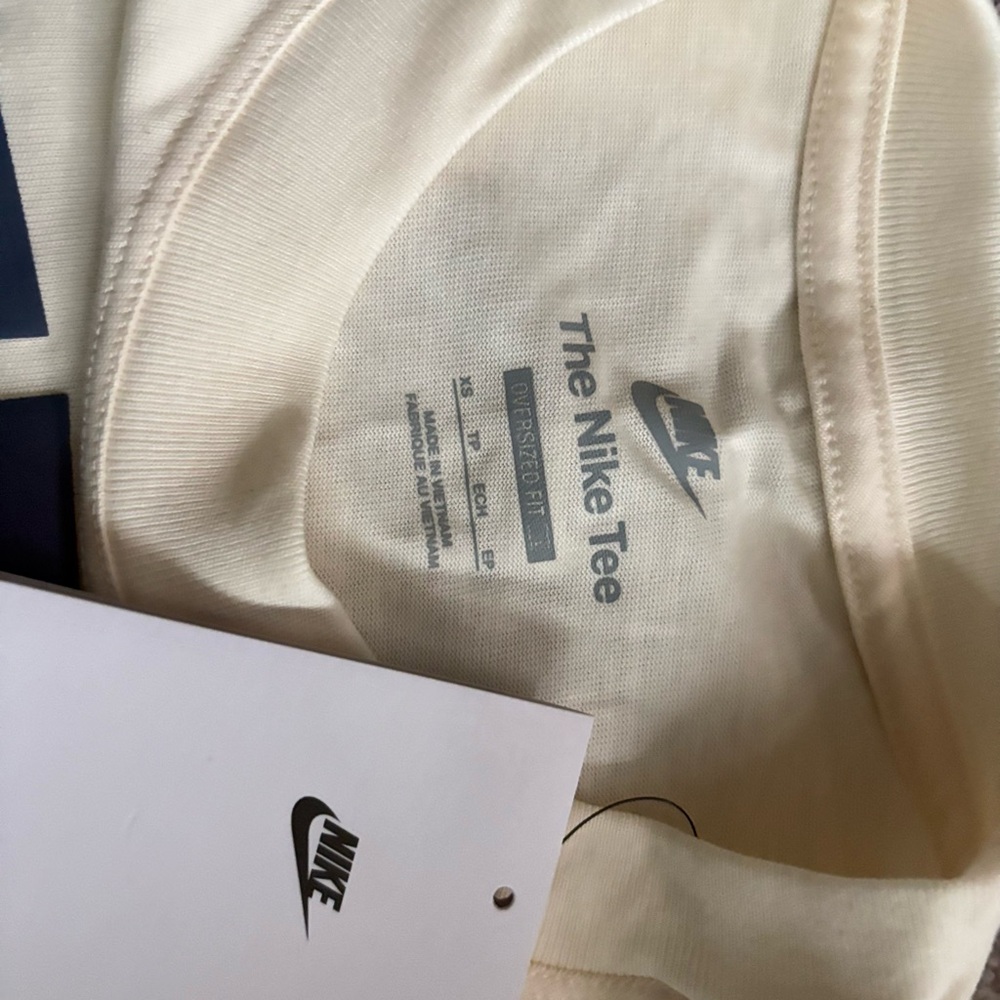 Nike Off-White Tee with Dark Blue Logo - Picture 3 of 3